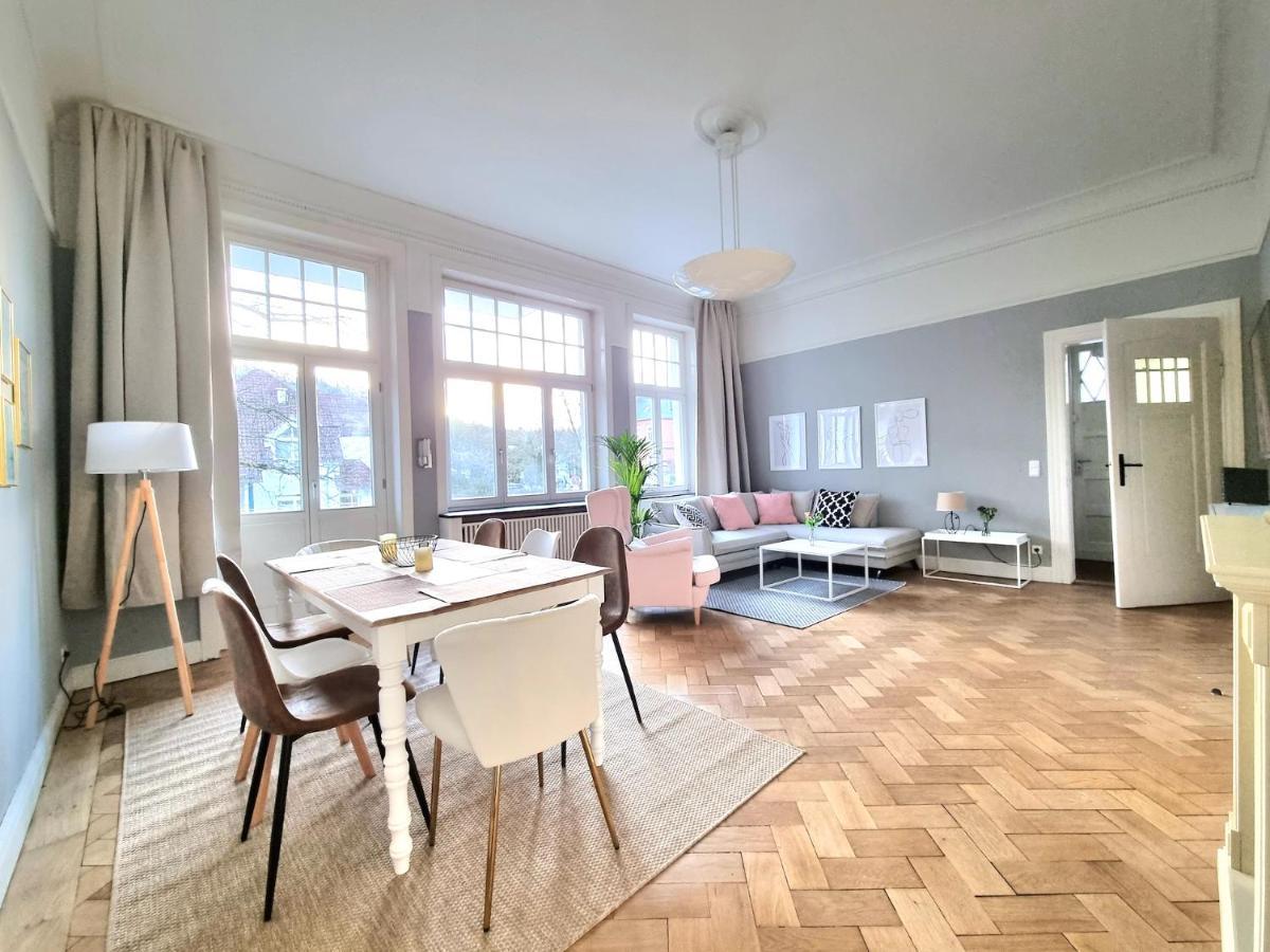 Charysma - Jugendstil Trifft Moderne, Schlafzimmer Mit Smart-Tv, Tischfussball, Darts, Parkplatz Χάμελν Εξωτερικό φωτογραφία
