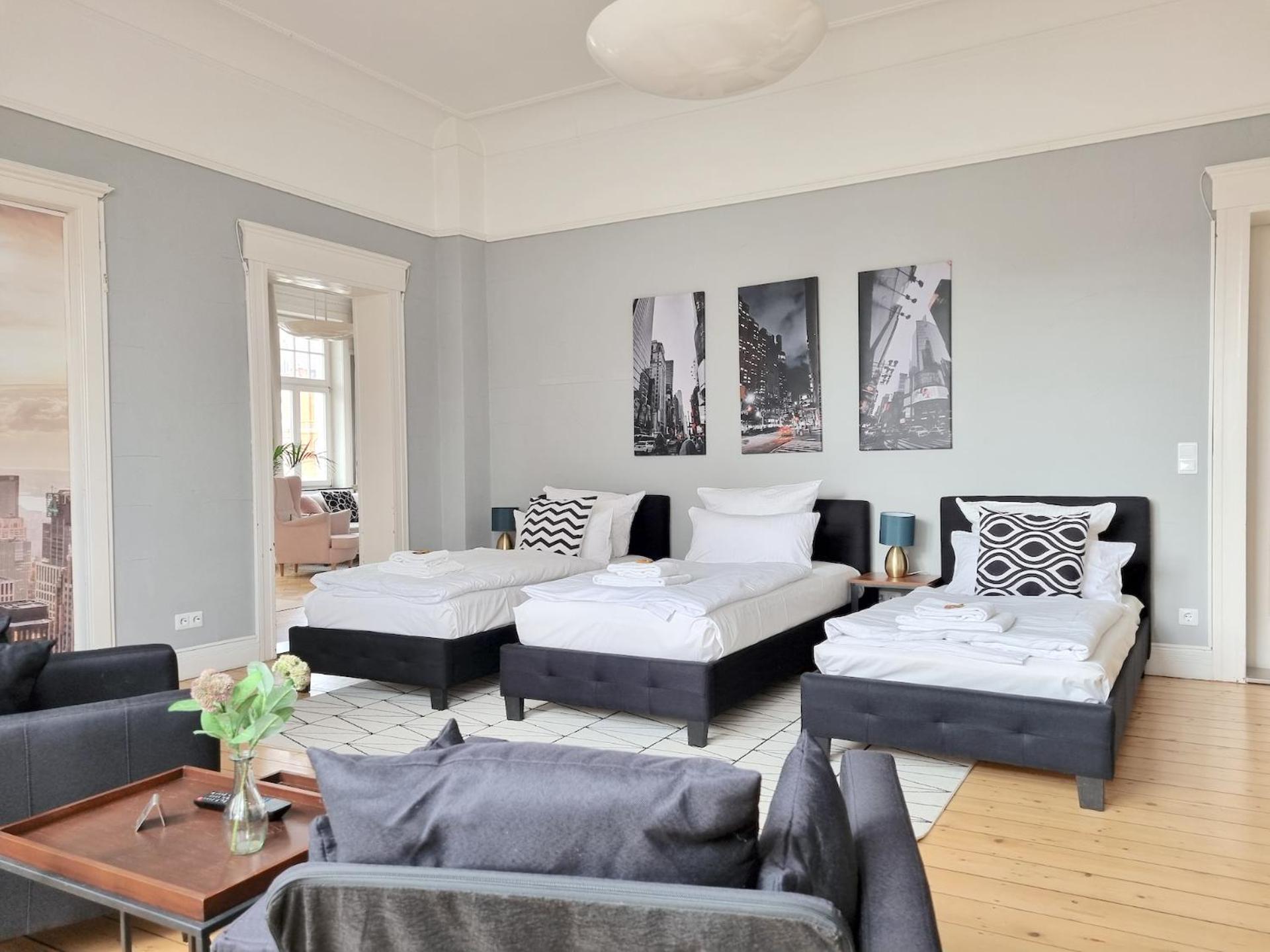 Charysma - Jugendstil Trifft Moderne, Schlafzimmer Mit Smart-Tv, Tischfussball, Darts, Parkplatz Χάμελν Εξωτερικό φωτογραφία