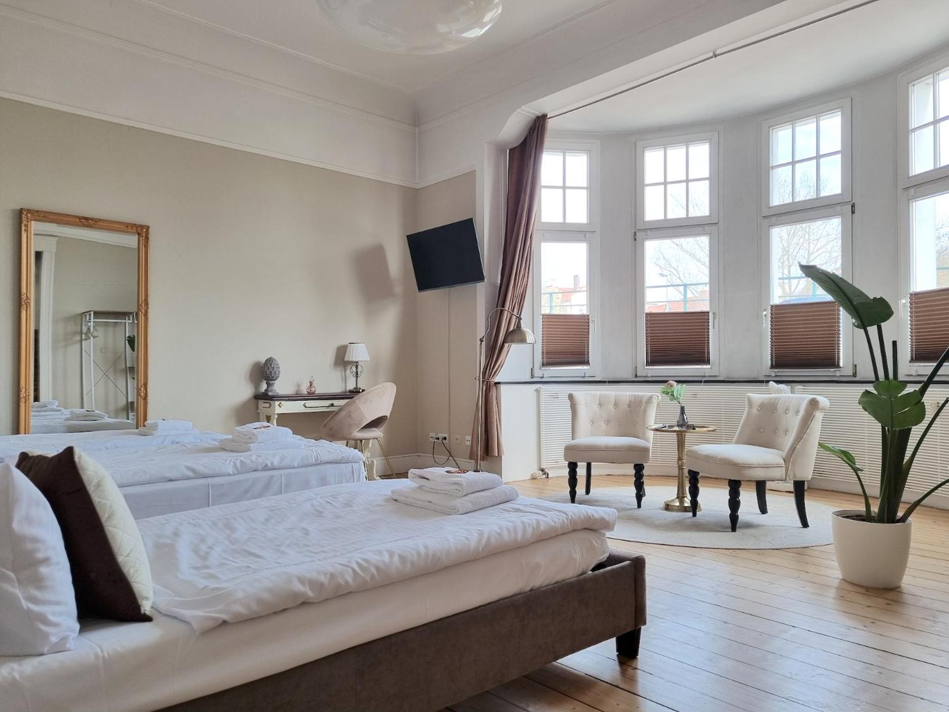 Charysma - Jugendstil Trifft Moderne, Schlafzimmer Mit Smart-Tv, Tischfussball, Darts, Parkplatz Χάμελν Εξωτερικό φωτογραφία