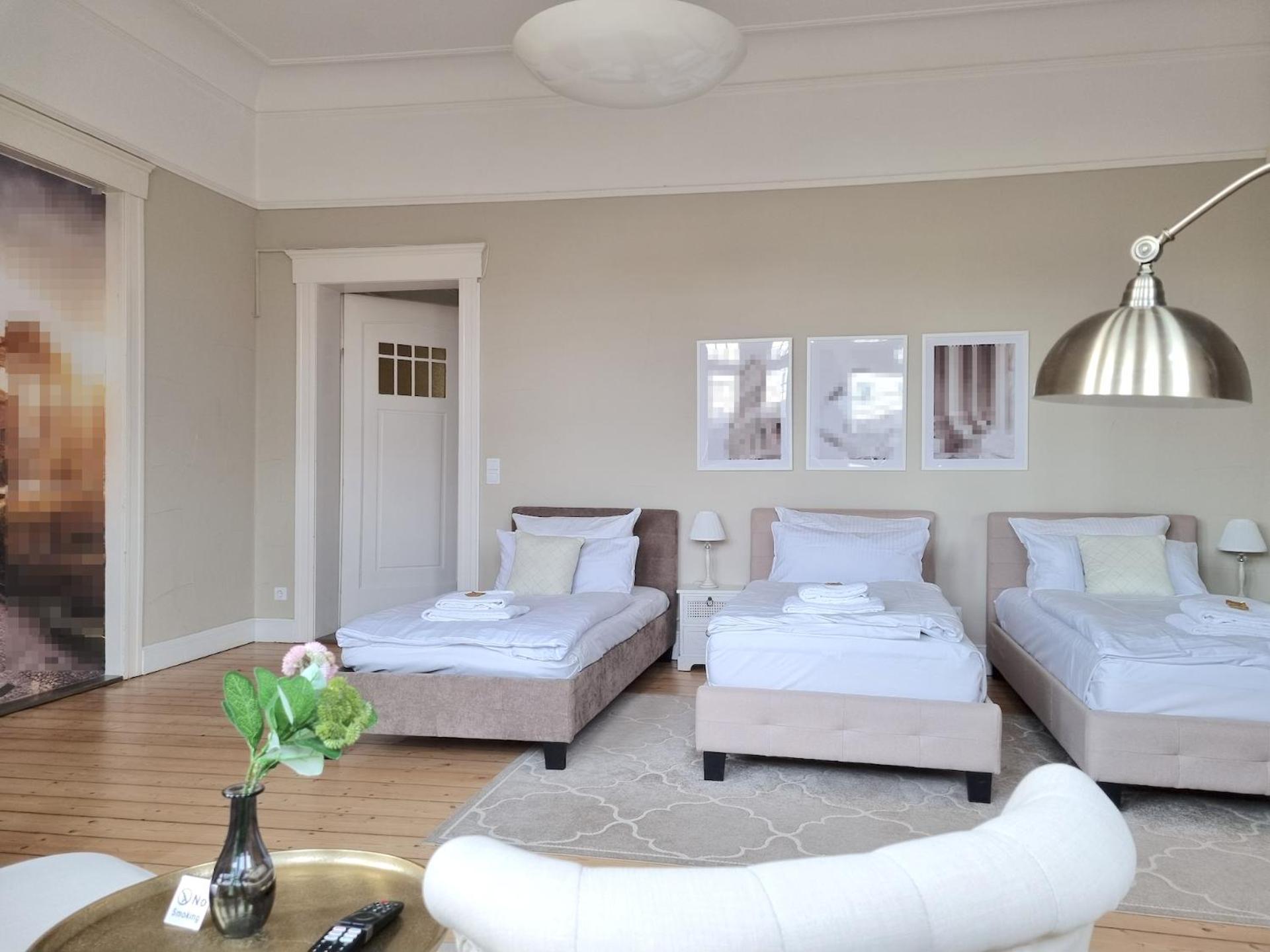 Charysma - Jugendstil Trifft Moderne, Schlafzimmer Mit Smart-Tv, Tischfussball, Darts, Parkplatz Χάμελν Εξωτερικό φωτογραφία